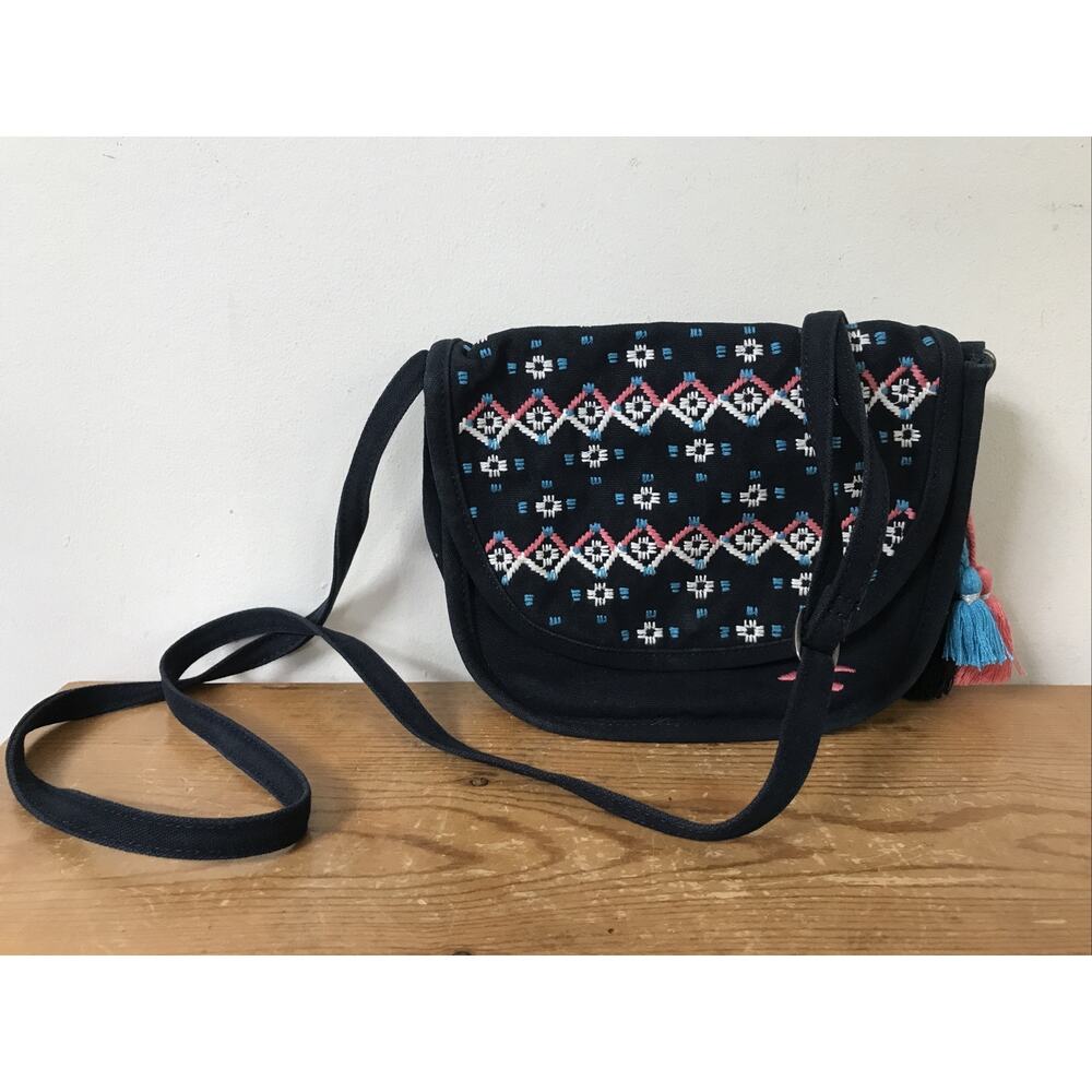 Hollister Embroidered Patterned Cotton Pink Tasseled Small Shoulder Bag Purse